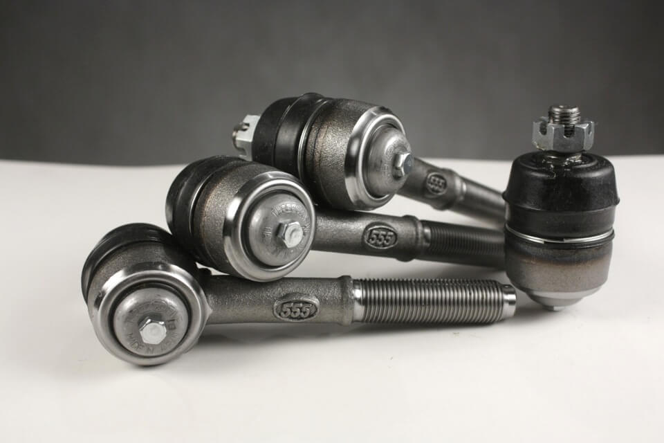 Замена рулевой тяги (рулевых наконечников)